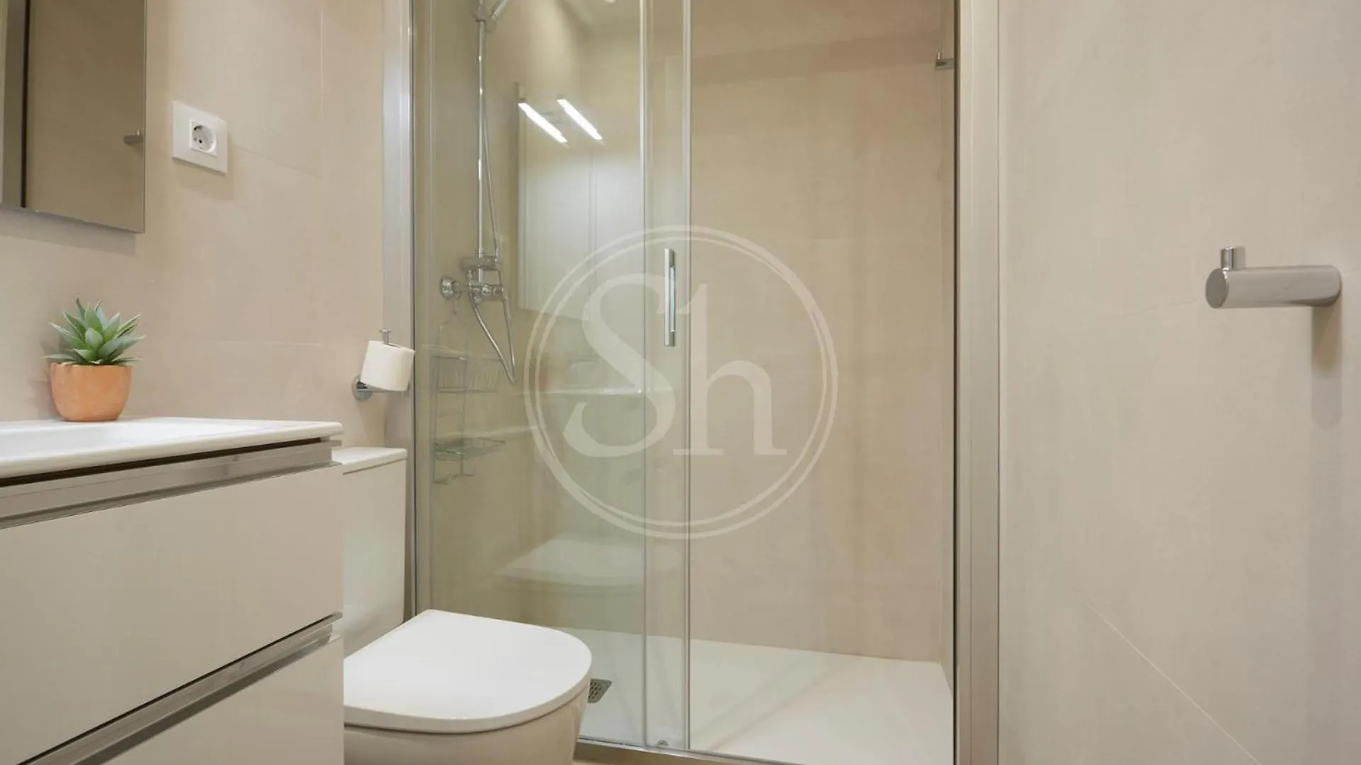 Hermoso Apartamento Junto A La Sagrada Familia Barcelona Apartment